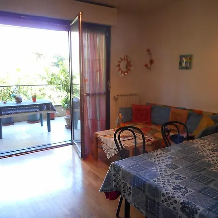 דירה Montessori Lux *