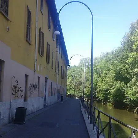 Via Comune Antico Apartment *