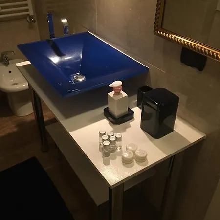 Milano Apartments *