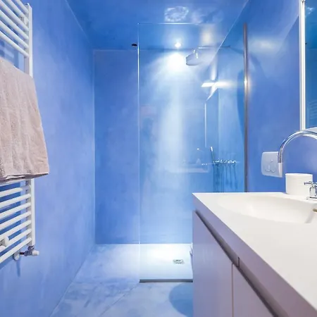 Center Design House *