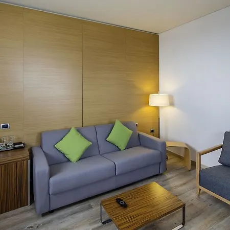 Nh Milano Fiera 4*