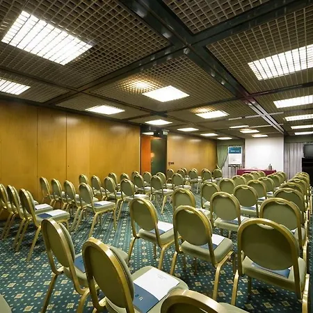 Hotel Century 4*