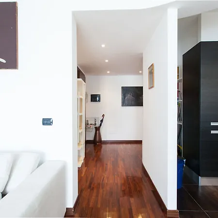 Apartment Corso Como Lägenhet *