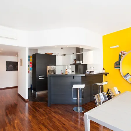 Apartment Corso Como Milano
