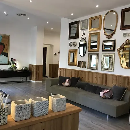 伯尔尼纳酒店 酒店 3*