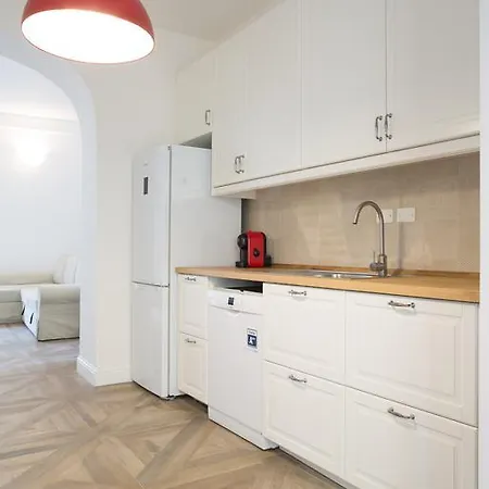 Suitelowcost Castaldi Апартаменты