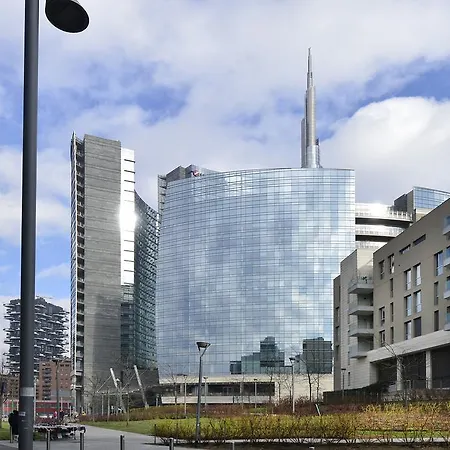 Cornalia Halldis Milan