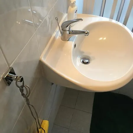 Mauro's Studio Apartment Milan