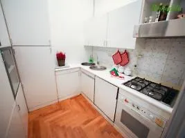 Italianway - San Maurilio 20 Milan
