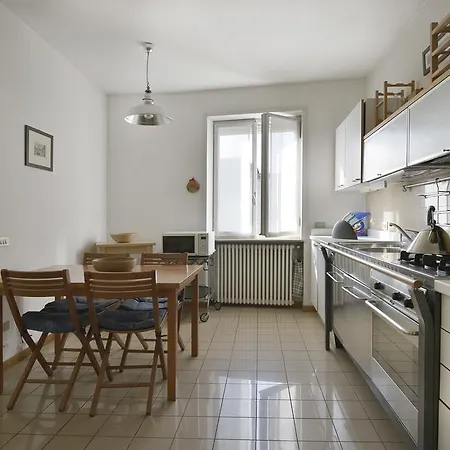 Rovereto Halldis Milano