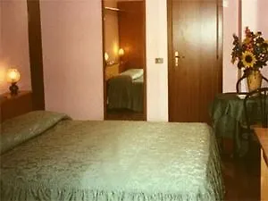 Edolo 2* Milan