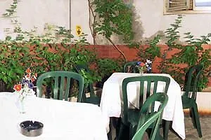 梅尔卡酒店 酒店