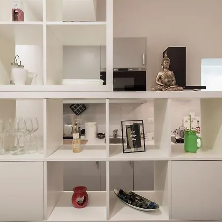 Guesthost - Porta Garibaldi White Flats Milano