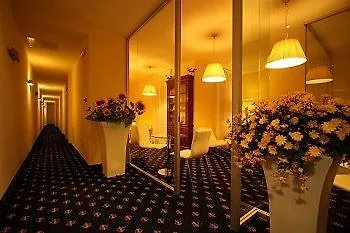 Hotel My