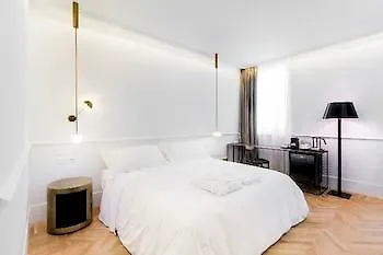 Senato 4* Milano