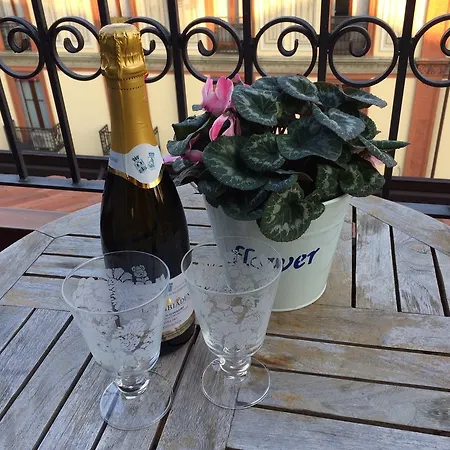 Pied A Terre With Terrazza In Center *