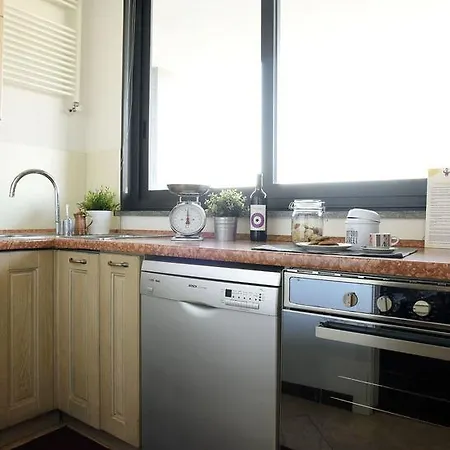 Altido Victorian Apt For 2 With Balcony And Free Parking Apartment Milan