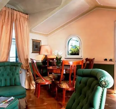 Petit Palais De Charme Hotel 4*