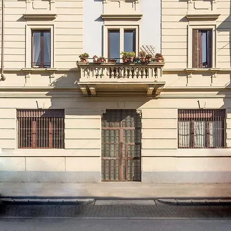 Villoresi Apartment *
