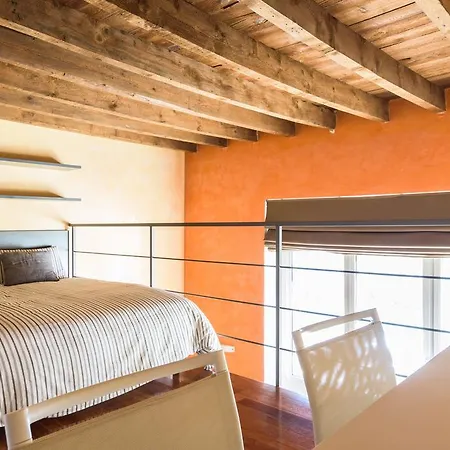 Villoresi Apartment Milan