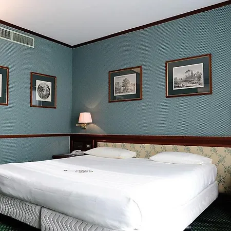 Szálloda Leonardo Center