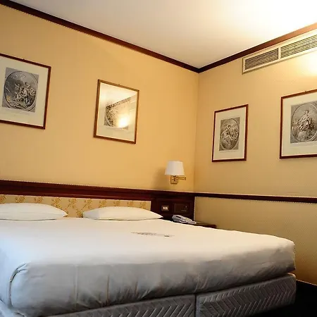 فندق ليوناردو سيتي سنتر 4*