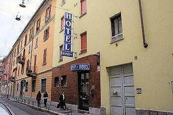 米格农酒店 酒店