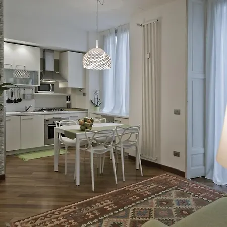 Madeleine - Residenza Belle Epoque Apartment Milan