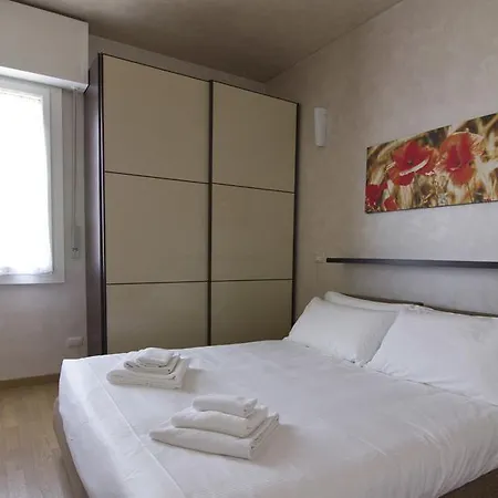 Italianway-ronchi Apartment