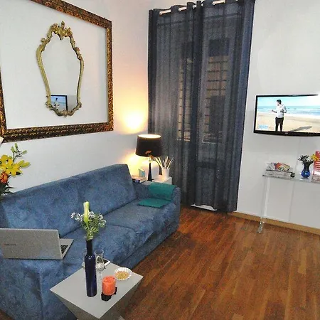 Loft'nb Duomo شقة *
