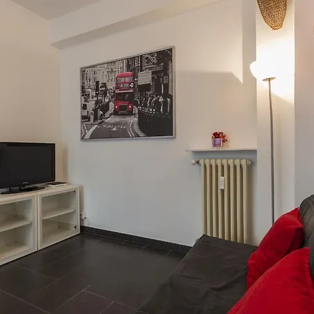 Apartment Certosa - Baldo Degli Ubaldi *