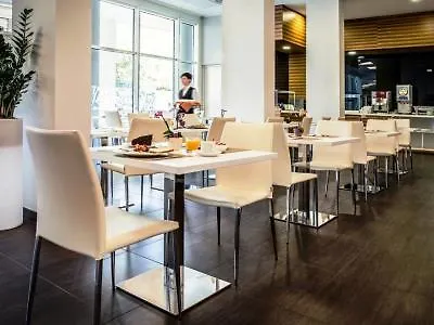 ديجلي أركيمبولدي