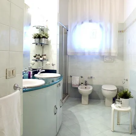 Apartment Altido Victorian Apt For 2 With Balcony And Free Parking