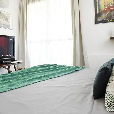 Altido Victorian Apt For 2 With Balcony And Free Parking Milan