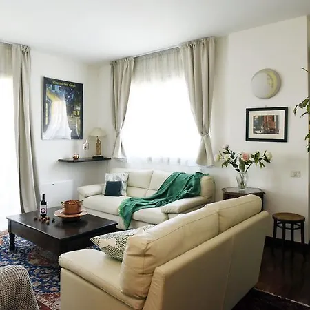 Apartment Altido Victorian Apt For 2 With Balcony And Free Parking Milan