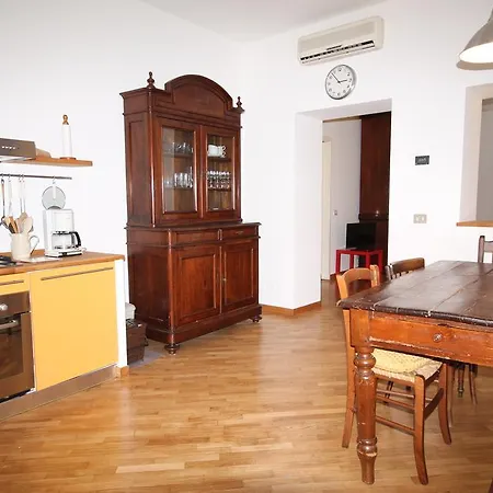 Leone Apartamento