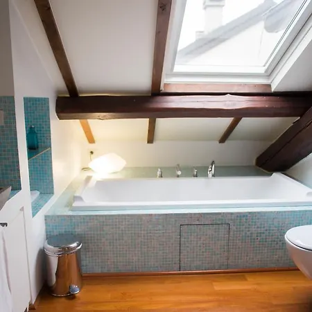 Urban Travellers Apartment Milan