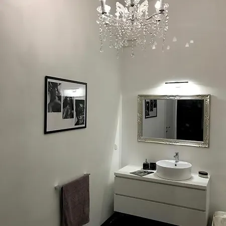 Montenapoleone Luxury Flat Apartment Milan
