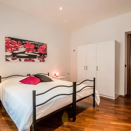 Sant Ambrogio House Apartamento Milán