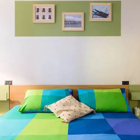 Isola Lagosta Apartment Milan