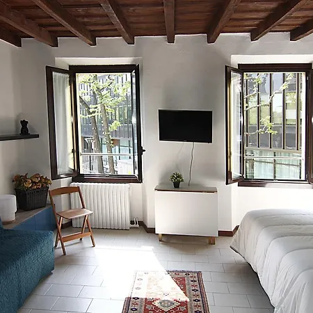 Abbadesse 1bd 밀라노