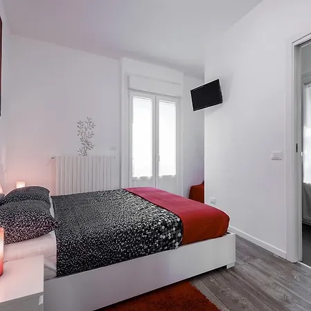 Appartamento Stayeasy Filzi11 - 3 Bedrooms, 2 Baths - Station
