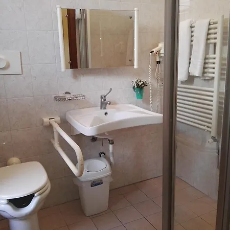 Hotel Loreto 2*