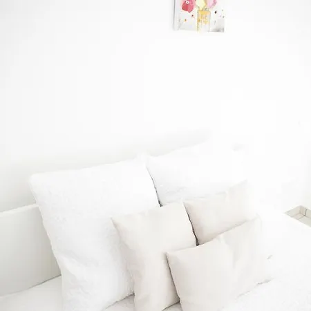 Alessia's Flat - Loreto Milan