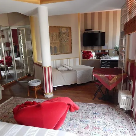 House 2* Milan