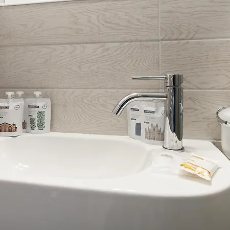 Italianway Comfort - Bligny 19A Glicine Milano Apartamento Milão