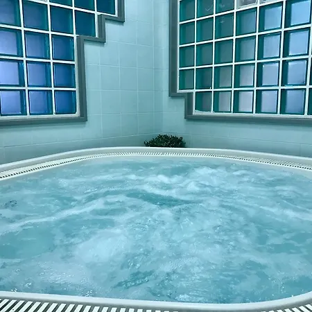 Mihotel Отель Милан