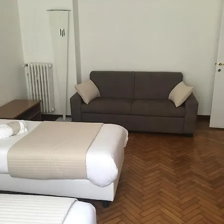 Gambara Couette-café Milan