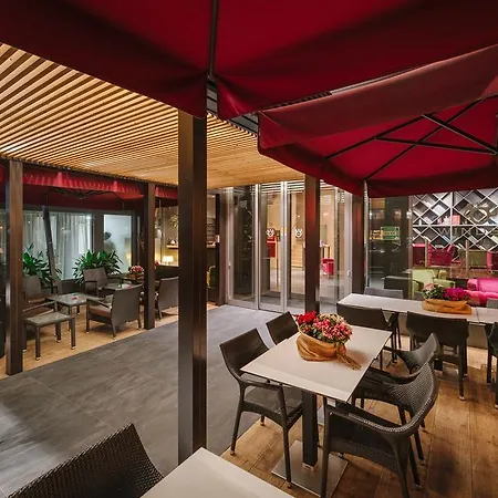 Windsor Hotel 4*