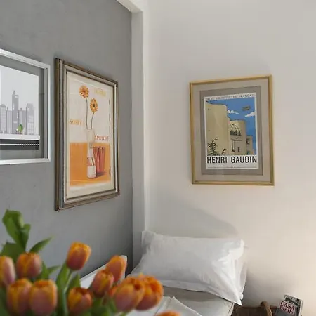 Correggio Apartment *